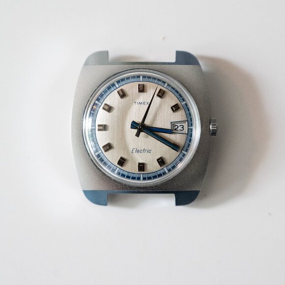 Vintage 1970's electrice Timex Watch - Picture 1 of 2
